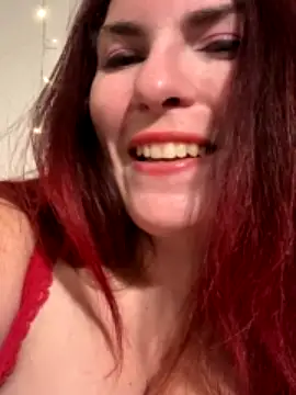 LunaMoongirl nude strip on webcam for live sex chat
