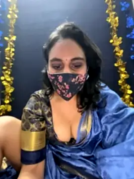 LuscousPussy nude strip on webcam for live sex chat