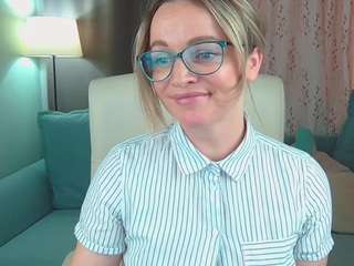 NandiSmile fully nude on webcam live sex chat