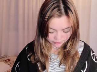 NikkyxHottie fully nude on webcam live sex chat