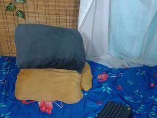 PrincessFoxxxy fully nude on webcam live sex chat