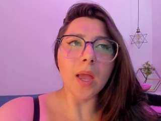 Roxxanne-Bail fully nude on webcam live sex chat