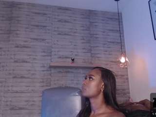 TinnaHottie fully nude on webcam – live sex chat