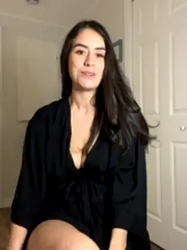 Wetbabygirlxo nude strip on webcam for live sex chat