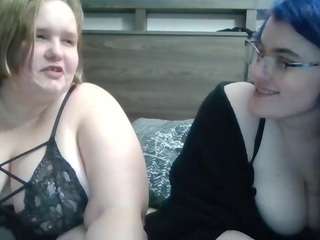Yayme906090 fully nude on webcam live sex chat