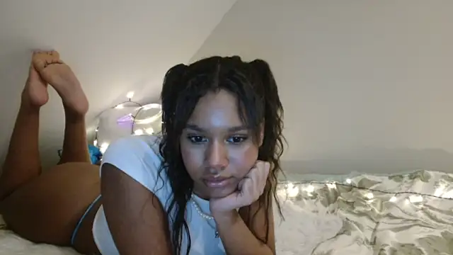 Bambigirlxx nude strip on webcam for live sex chat