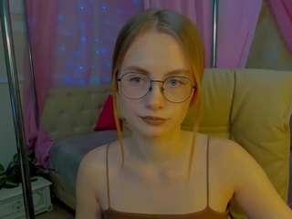 Daphnedazzling fully nude on webcam live sex chat