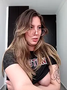 Dharapretty nude strip on webcam for live sex chat