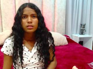 EmmaMendoza fully nude on webcam live sex chat