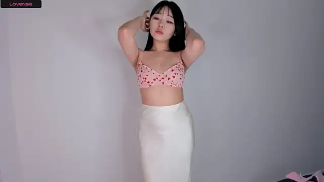 Hee_young11 nude strip on webcam for live sex chat