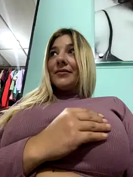 IsaRous27 nude strip on webcam for live sex chat