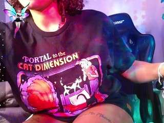 Knoty-Bunny fully nude on webcam live sex chat