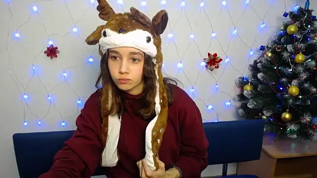 KruellaTee nude strip on webcam for live sex chat