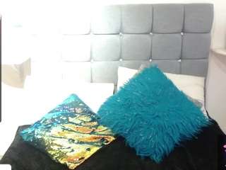Lore fully nude on webcam live sex chat