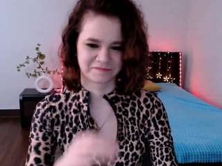 MettiQueen fully nude on webcam live sex chat