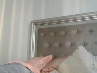 Mia Sky fully nude on webcam live sex chat