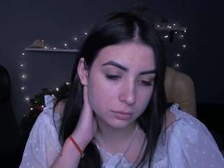 Molly-lips fully nude on webcam live sex chat