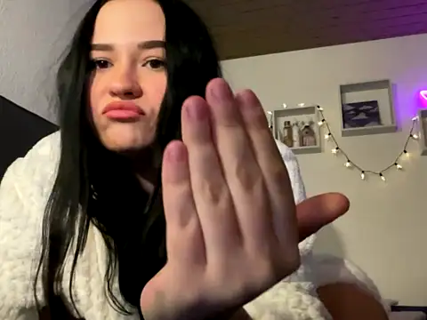 Moon_fairyy nude strip on webcam for live sex chat