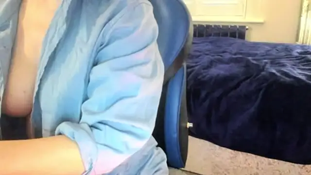 Ruby-Ray nude strip on webcam for live sex chat
