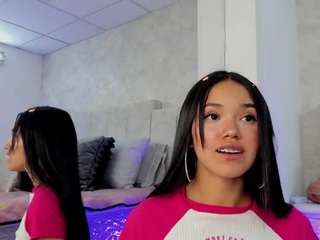 SAORI-HIKARI fully nude on webcam live sex chat