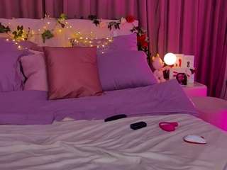 Sia-Storm fully nude on webcam live sex chat