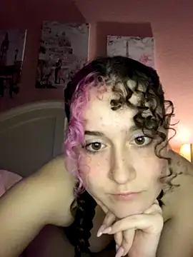 Skimpyprincess nude strip on webcam for live sex chat