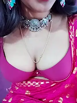 SOFIYA-L nude strip on webcam for live sex chat