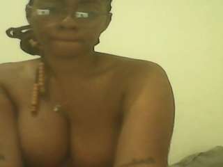 Taliana99 fully nude on webcam live sex chat