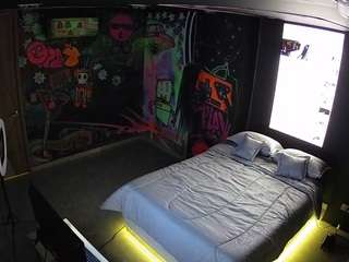 Voyeurcam-casa-salsa-disturbed fully nude on webcam live sex chat