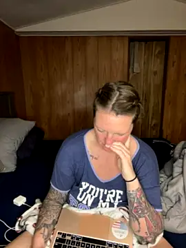 0Dezi0 nude strip on webcam for live sex chat