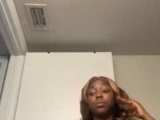 Ashleyriverrss fully nude on webcam live sex chat