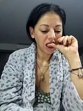 Bruneta_sexy23 nude strip on webcam for live sex chat