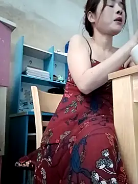 Candy_love2k nude strip on webcam for live sex chat