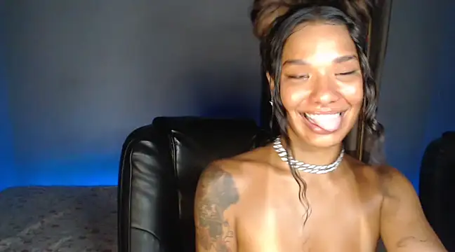 Cyberb1tch nude strip on webcam for live sex chat