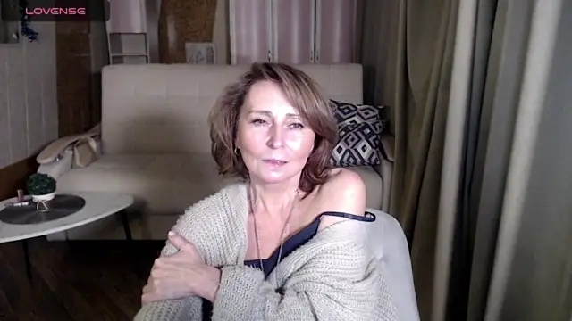 HornyMilf_777 nude strip on webcam for live sex chat