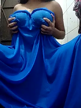 Hot_Alisa9 nude strip on webcam for live sex chat