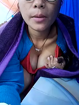 Ishikarana nude strip on webcam for live sex chat