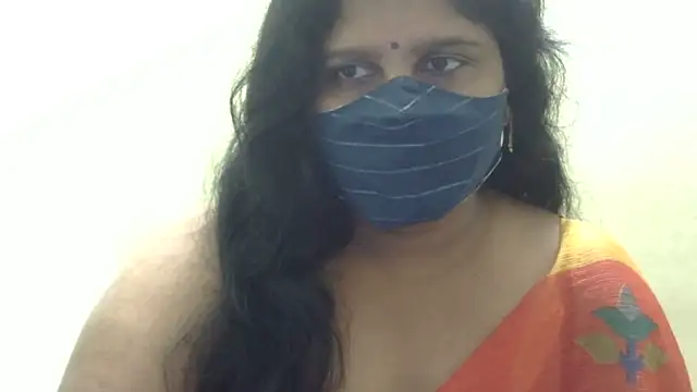 Jhanvi-telugu-aunty nude strip on webcam for live sex chat