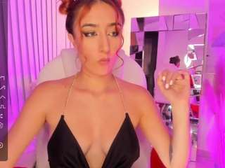 Kendra Scoth fully nude on webcam live sex chat