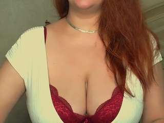 Kirabigtits fully nude on webcam live sex chat