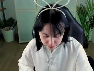 Lissarin fully nude on webcam live sex chat