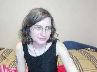 MarilynDream fully nude on webcam live sex chat