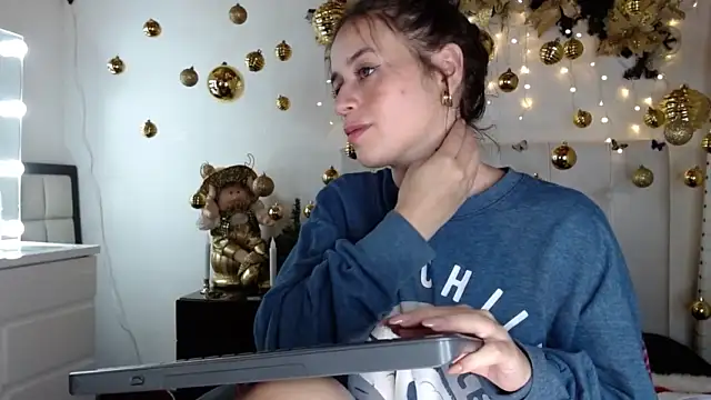 Natalia_Suarez nude strip on webcam for live sex chat