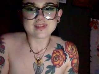 Nukacolagirl fully nude on webcam live sex chat