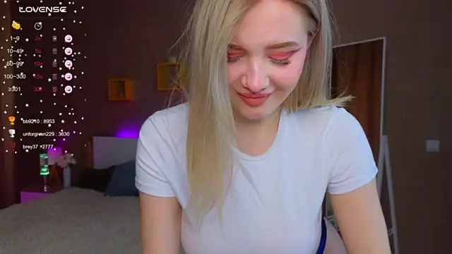 Oliviabr0wn0 nude strip on webcam for live sex chat