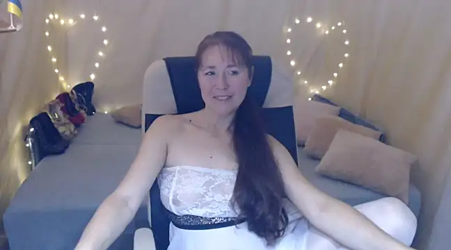 -Rosallie- nude strip on webcam for live sex chat