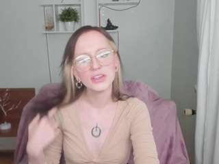 ShayaLake fully nude on webcam live sex chat