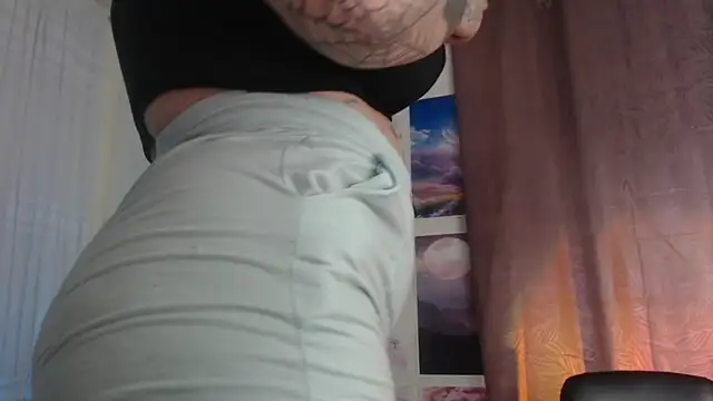 Sherlyy_tatto nude strip on webcam for live sex chat