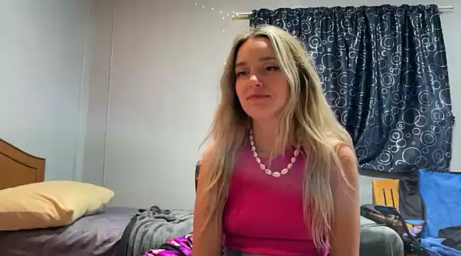 SirenaBelle nude strip on webcam for live sex chat
