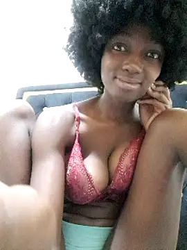 Sweeetiepie- nude strip on webcam for live sex chat